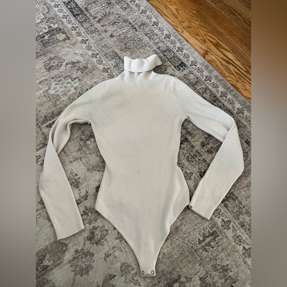 Abercrombie and fitch body suit